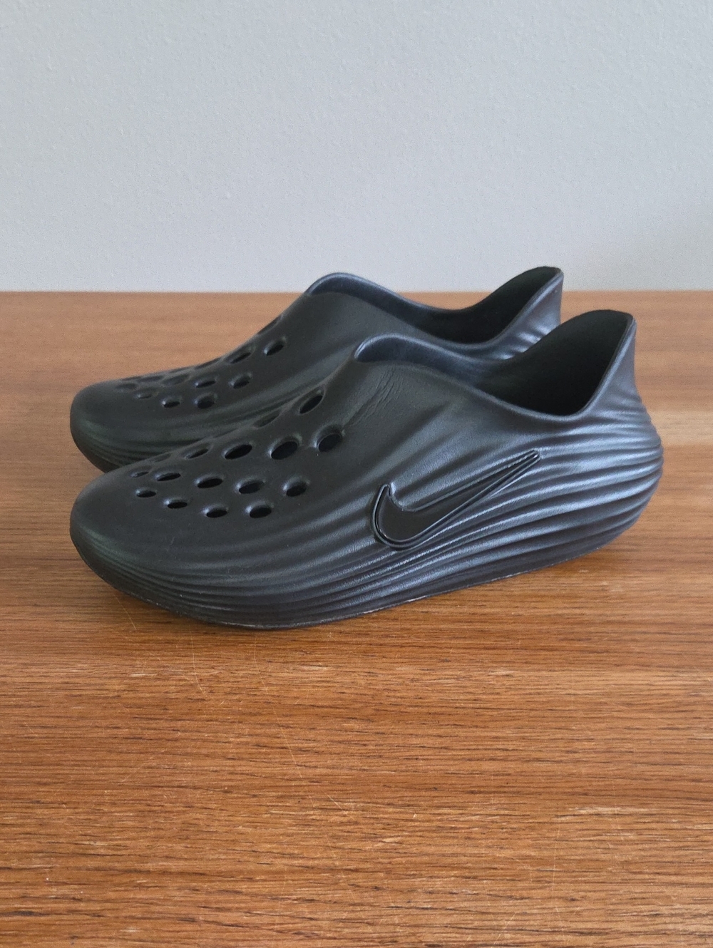 Nike Reactx Rejuven8 Clogs In Black Men's Size 9 Women's 10